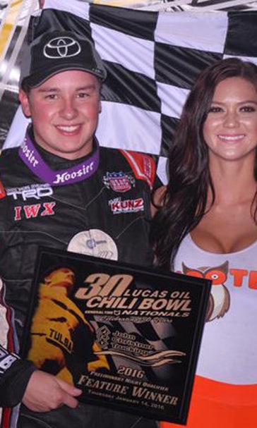 Christopher Bell cruises to Chili Bowl qualifying night win